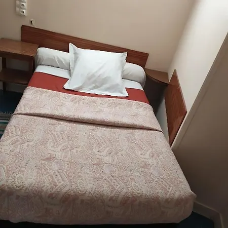 A La Pinte Du Nord Hotel Parigi
