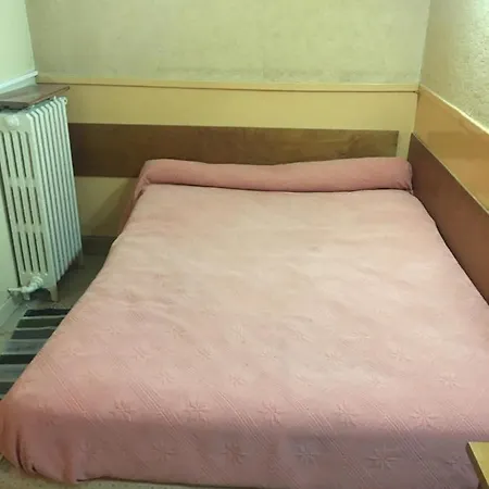 A La Pinte Du Nord Parigi